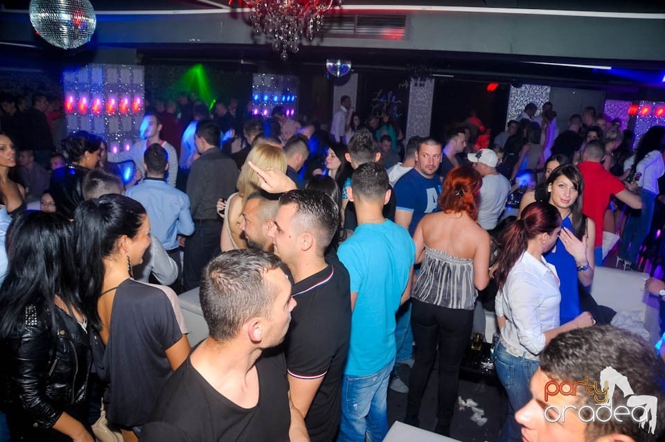 Petrecere cu Blaga de la Oradea şi Speedy Band,