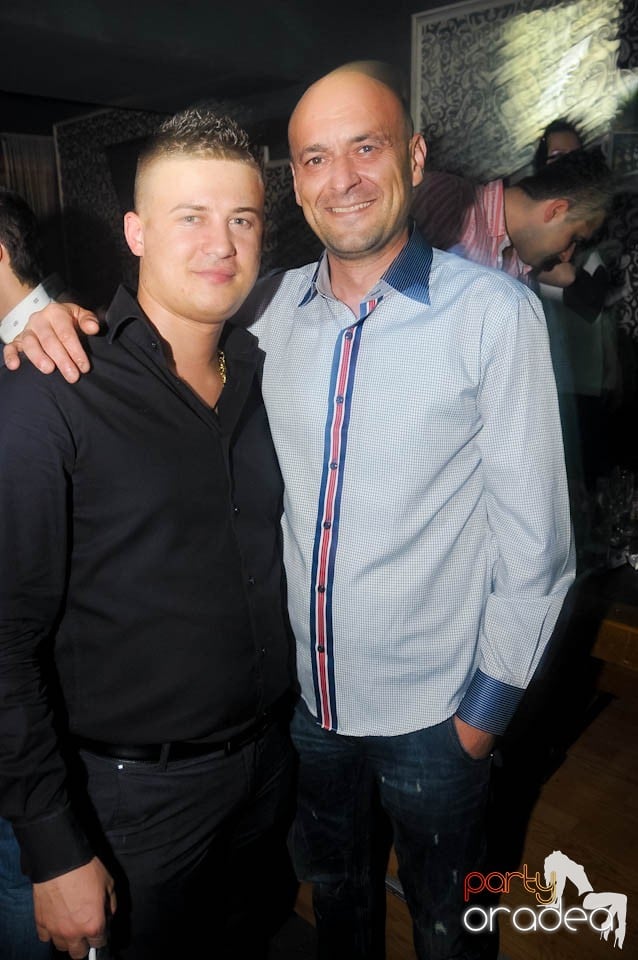 Petrecere cu Blaga de la Oradea şi Speedy Band,