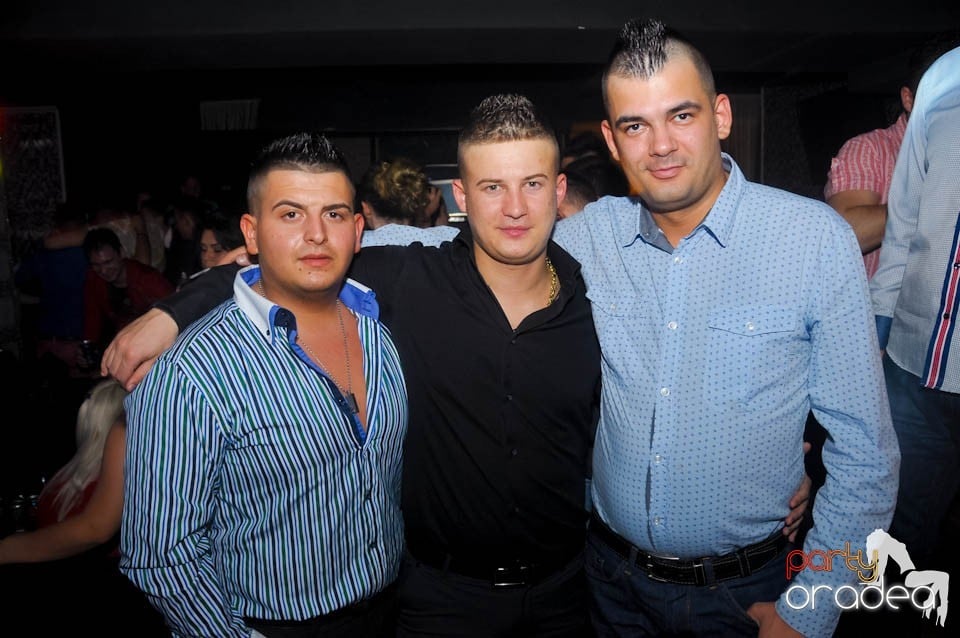 Petrecere cu Blaga de la Oradea şi Speedy Band,