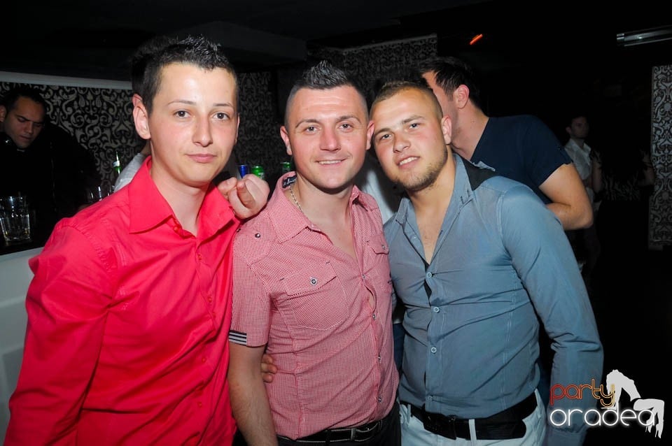 Petrecere cu Blaga de la Oradea şi Speedy Band,
