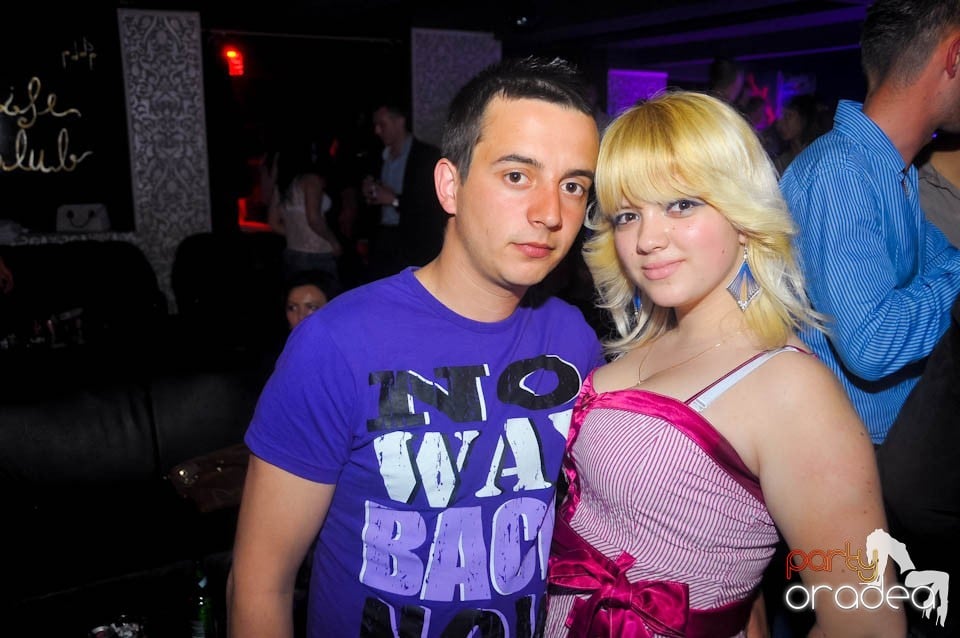 Petrecere cu Blaga de la Oradea şi Speedy Band,