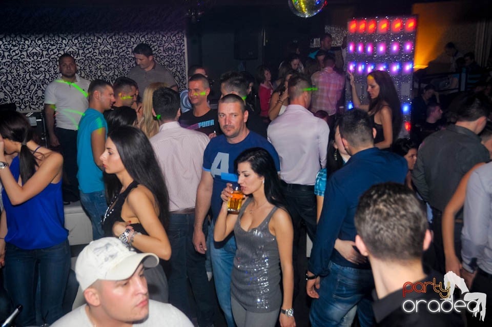 Petrecere cu Blaga de la Oradea şi Speedy Band,