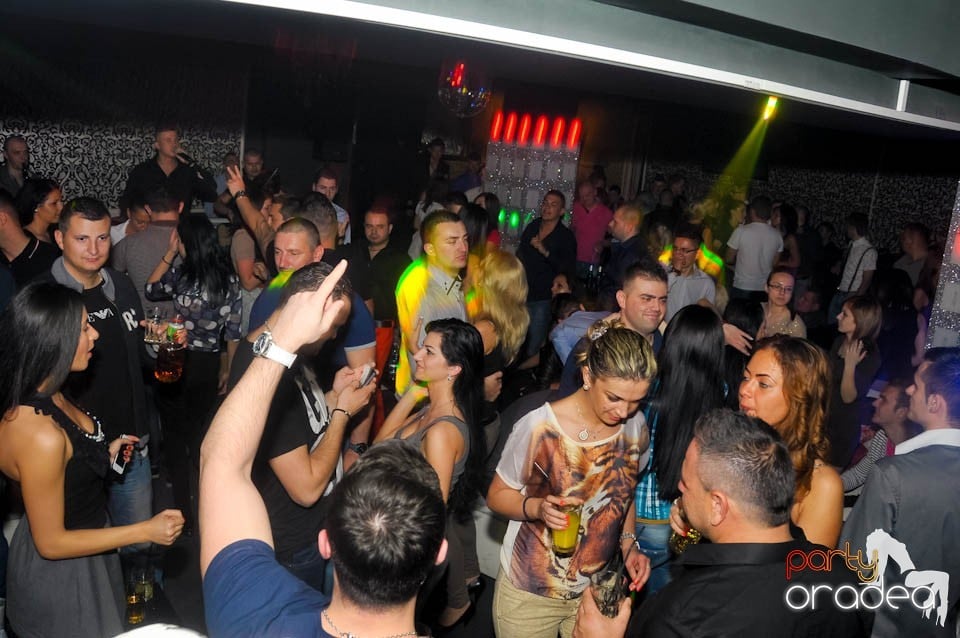 Petrecere cu Blaga de la Oradea şi Speedy Band,