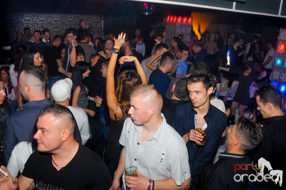 Petrecere cu Blaga de la Oradea şi Speedy Band,