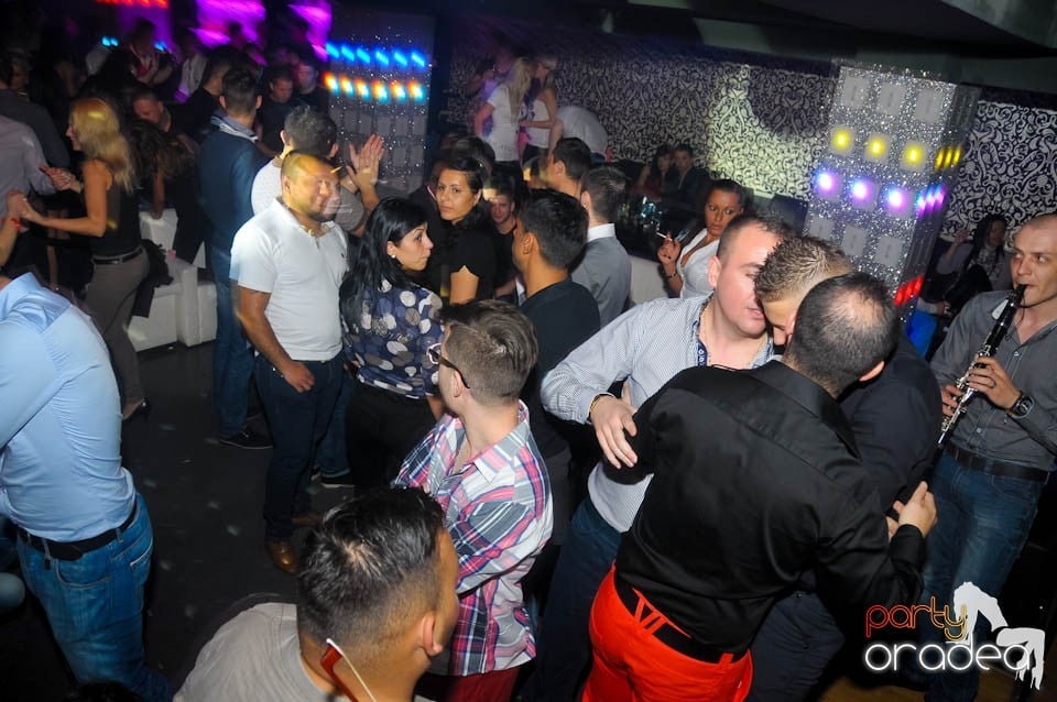 Petrecere cu Blaga de la Oradea şi Speedy Band,