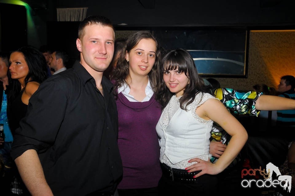 Petrecere cu Blaga de la Oradea şi Speedy Band,