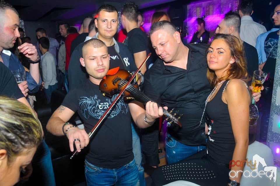 Petrecere cu Blaga de la Oradea şi Speedy Band, 