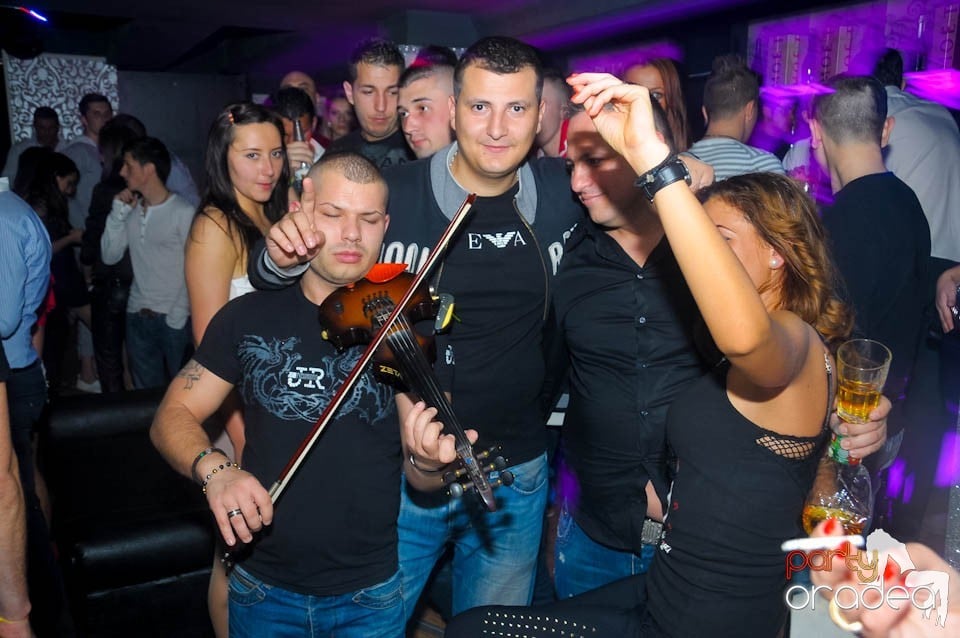 Petrecere cu Blaga de la Oradea şi Speedy Band, 