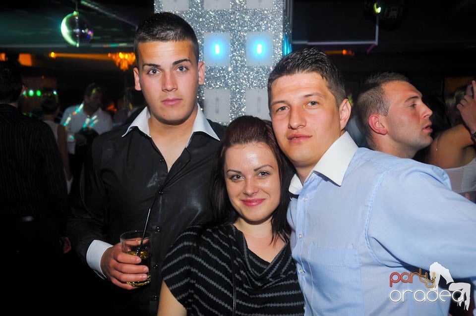 Petrecere cu Blaga de la Oradea şi Speedy Band,