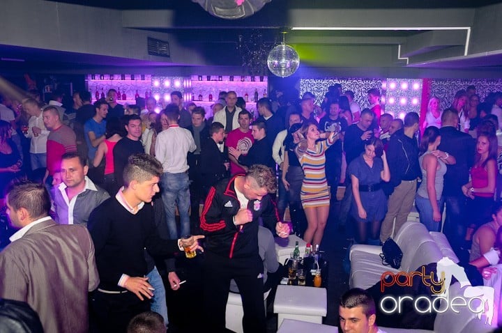 Petrecere cu Blaga de la Oradea şi Speedy Band,