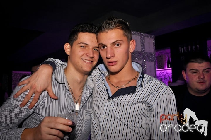 Petrecere cu Blaga de la Oradea,