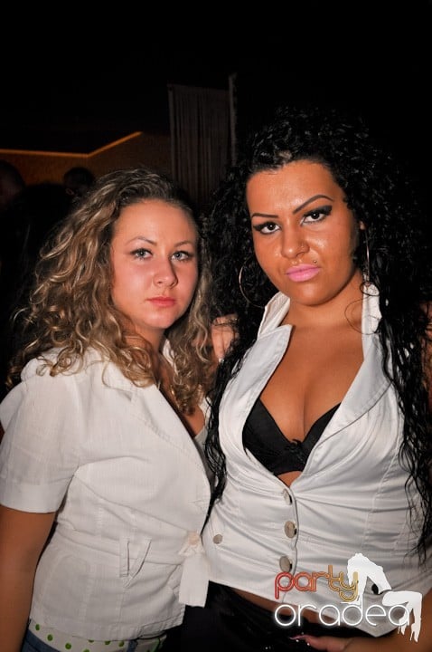 Petrecere cu Blaga de la Oradea,