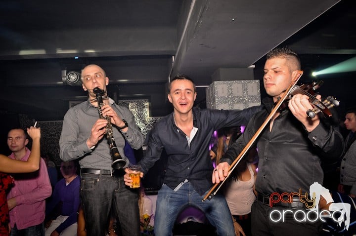 Petrecere cu Blaga de la Oradea,