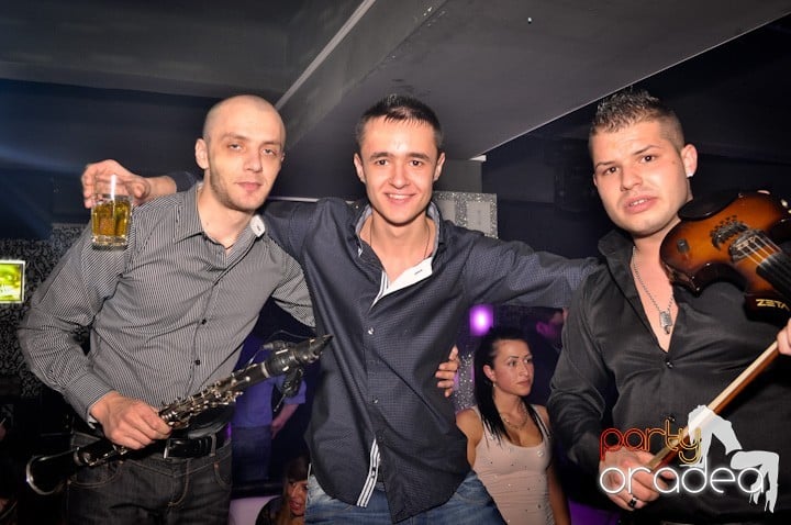 Petrecere cu Blaga de la Oradea,