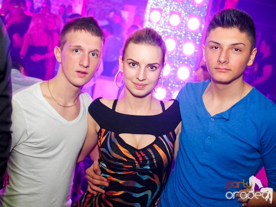 Petrecere cu Blaga în Club Life,