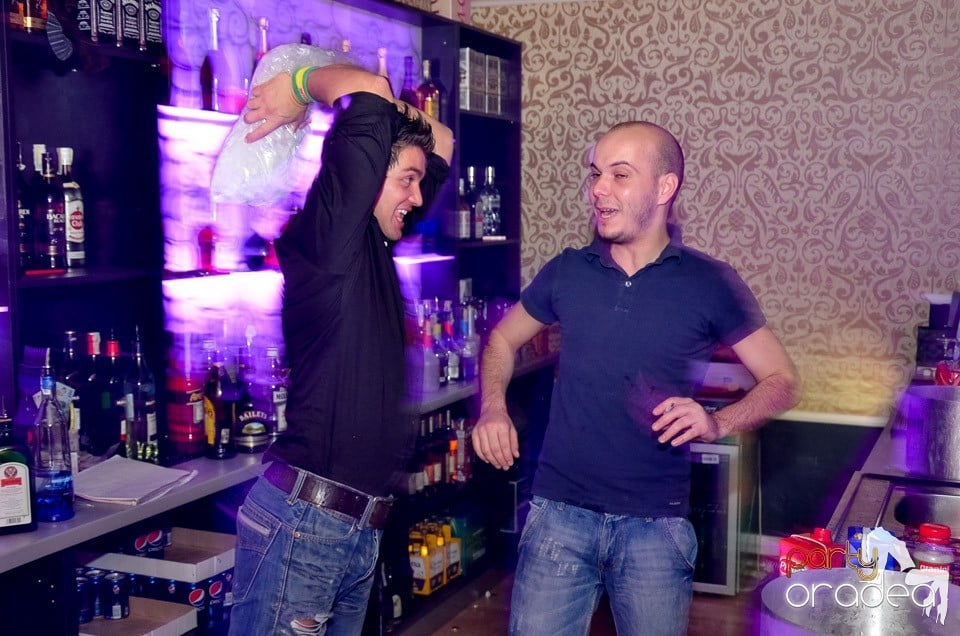 Petrecere cu Blaga în Club Life,