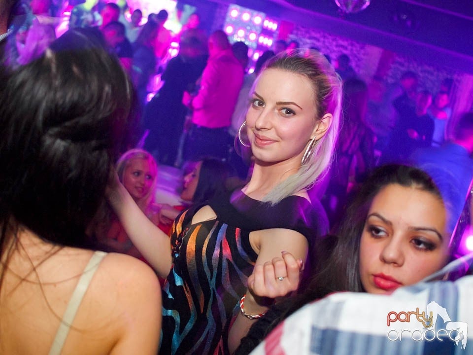 Petrecere cu Blaga în Club Life,