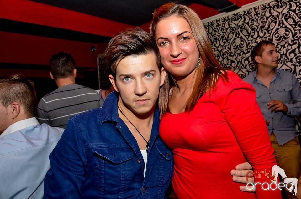 Petrecere cu Blaga în Club Life,