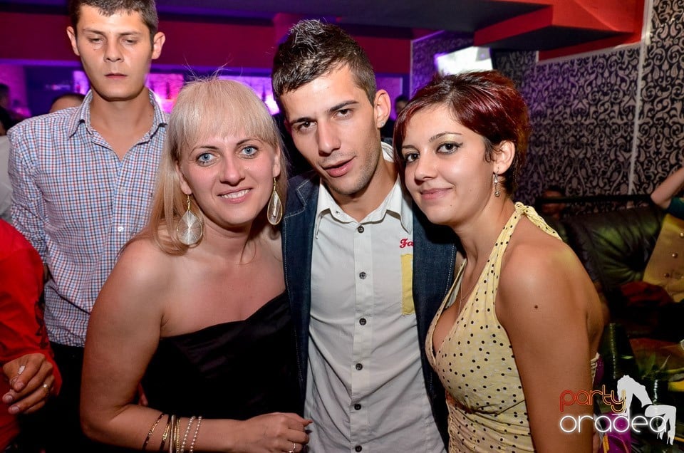 Petrecere cu Blaga în Club Life,