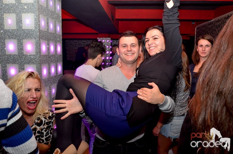 Petrecere cu Blaga în Club Life,