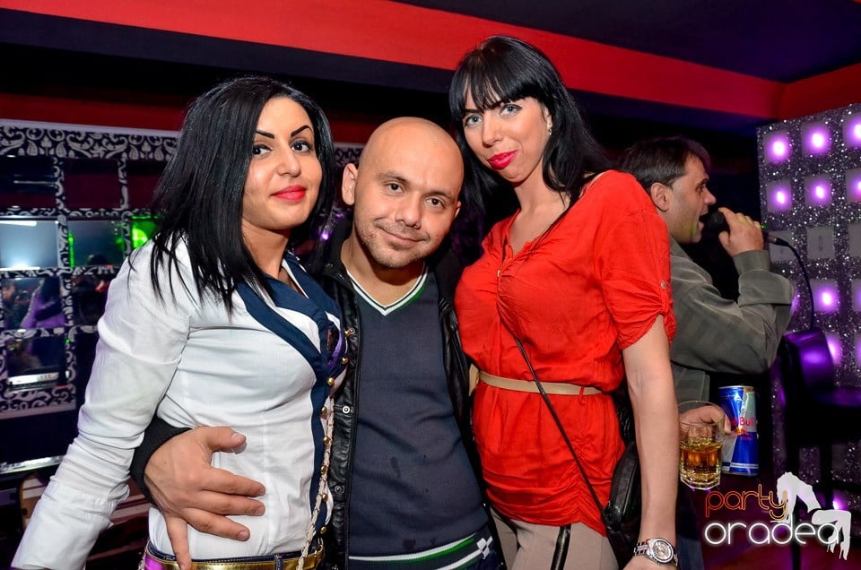 Petrecere cu Blaga în Club Life,