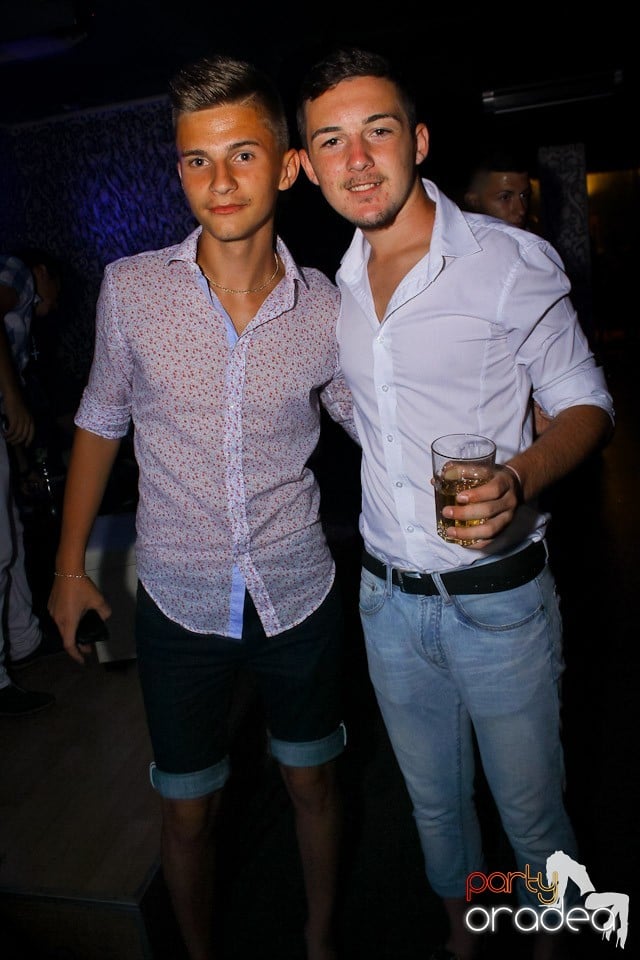 Petrecere cu Blaga în Life Club, 