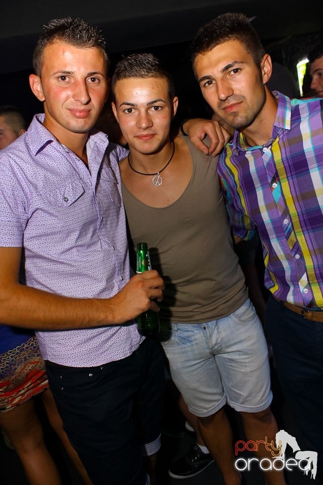 Petrecere cu Blaga în Life Club, 