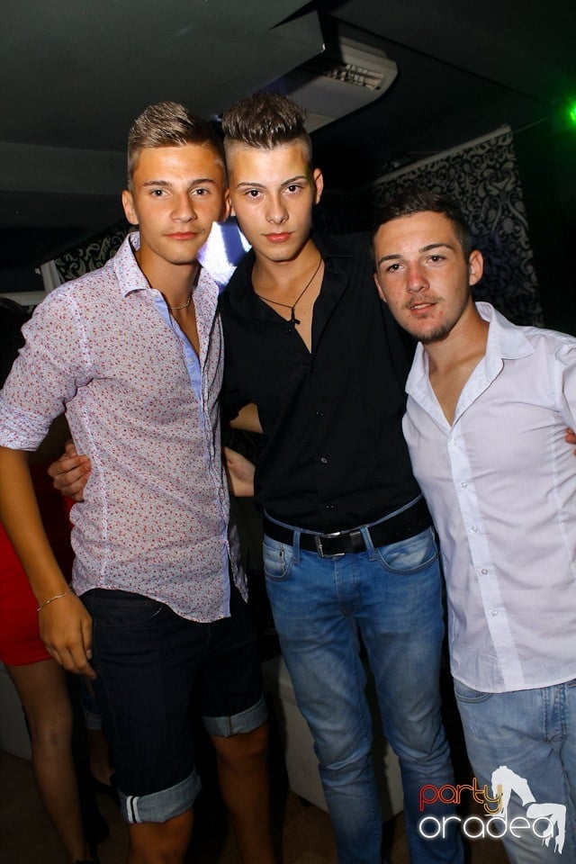 Petrecere cu Blaga în Life Club, 