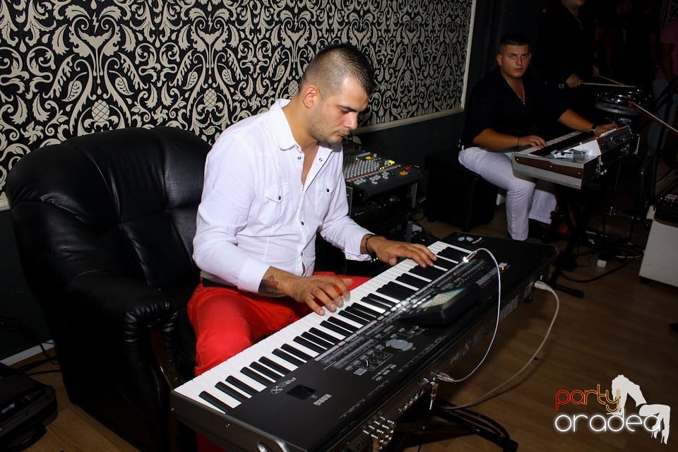 Petrecere cu Blaga în Life Club, 