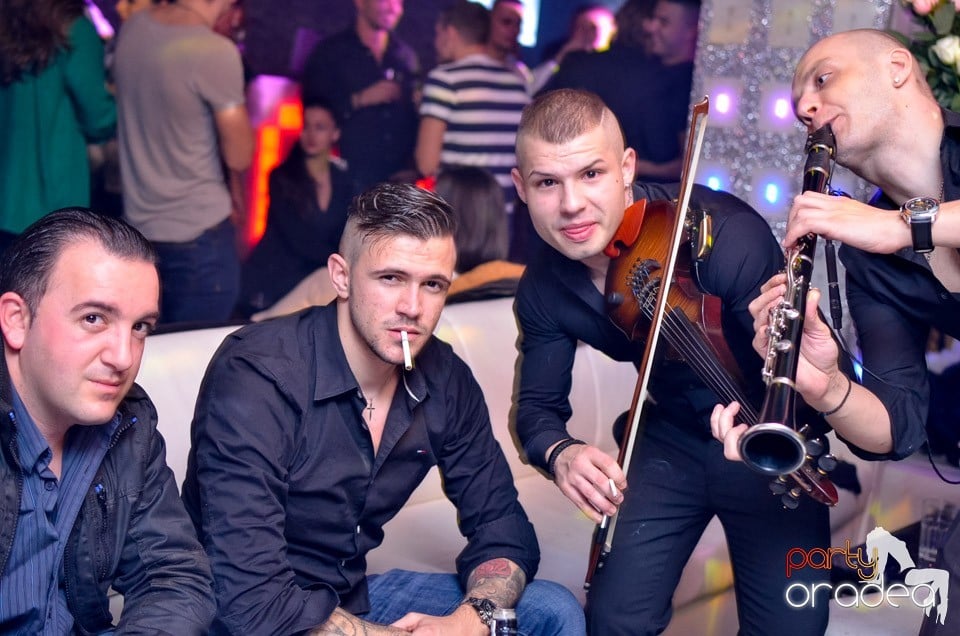 Petrecere cu Blaga în Life,