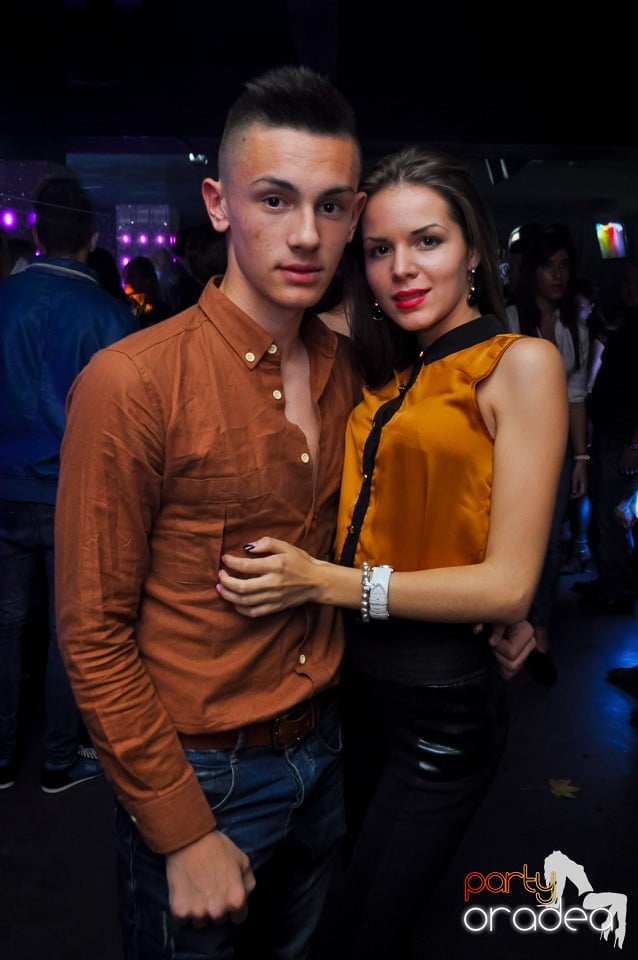 Petrecere cu Blaga şi Liviu Guţă în Life,