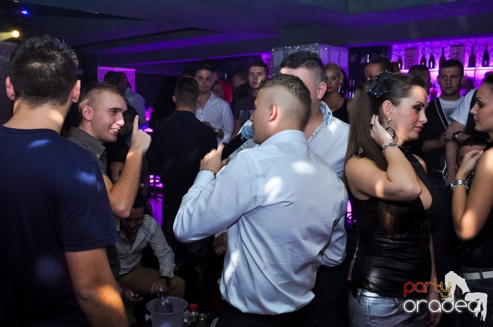 Petrecere cu Blaga şi Liviu Guţă în Life,