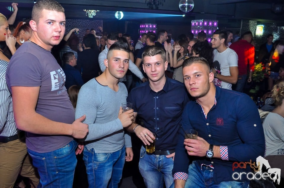 Petrecere cu Blaga şi Liviu Guţă în Life,