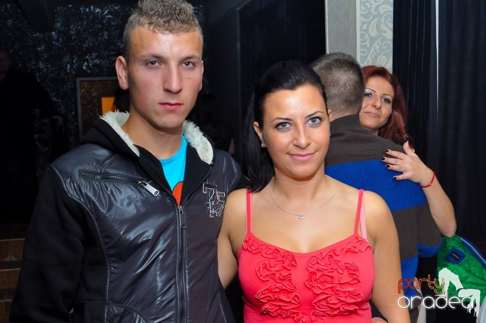 Petrecere cu Blaga şi Liviu Guţă în Life,