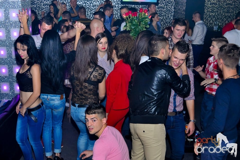 Petrecere cu Blaga şi Liviu Guţă în Life,