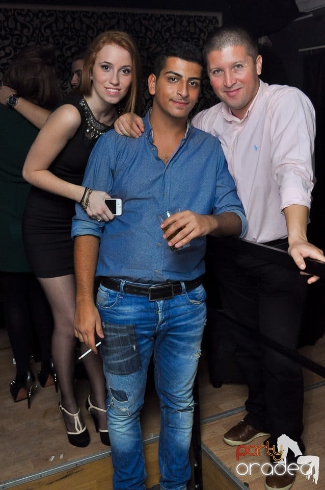 Petrecere cu Blaga şi Liviu Guţă în Life,
