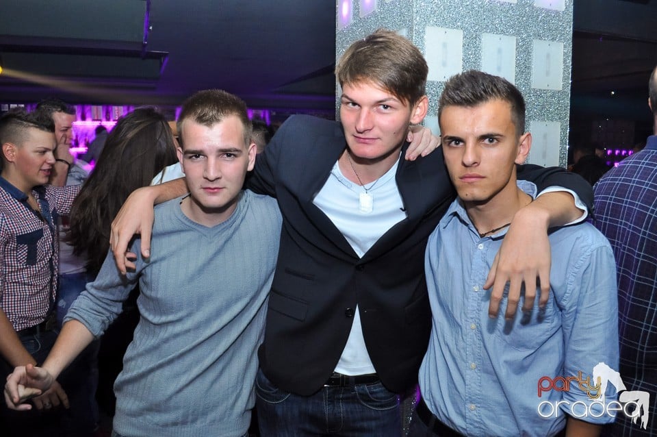 Petrecere cu Blaga şi Liviu Guţă în Life,