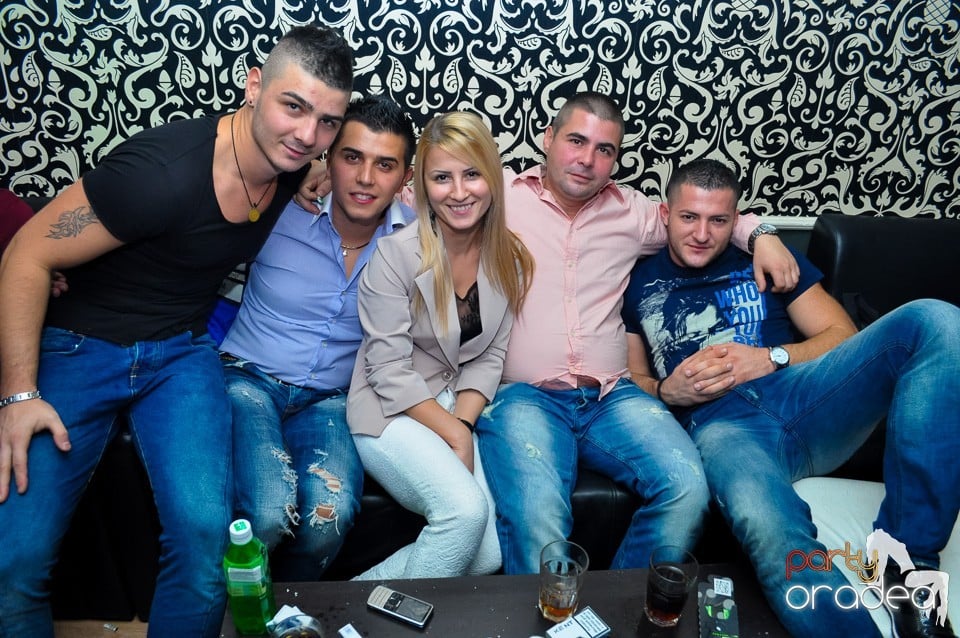 Petrecere cu Blaga şi Liviu Guţă în Life,