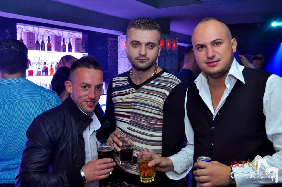 Petrecere cu Blaga şi Liviu Guţă în Life,