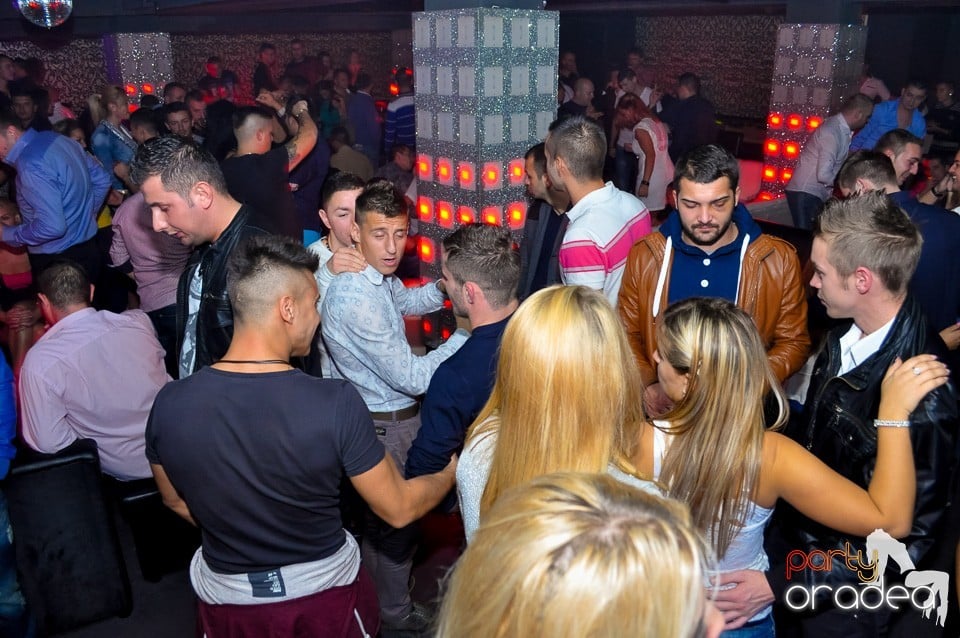Petrecere cu Blaga şi Liviu Guţă în Life,