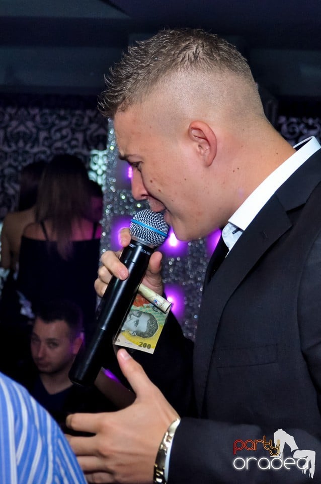 Petrecere cu Blaga şi Liviu Guţă în Life,