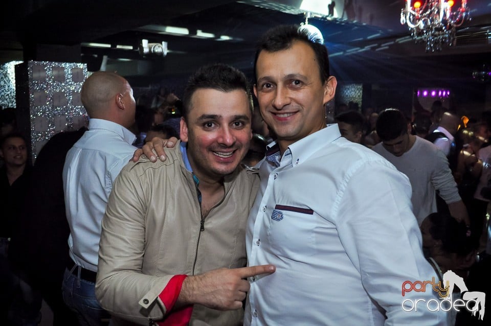 Petrecere cu Blaga şi Liviu Guţă în Life,