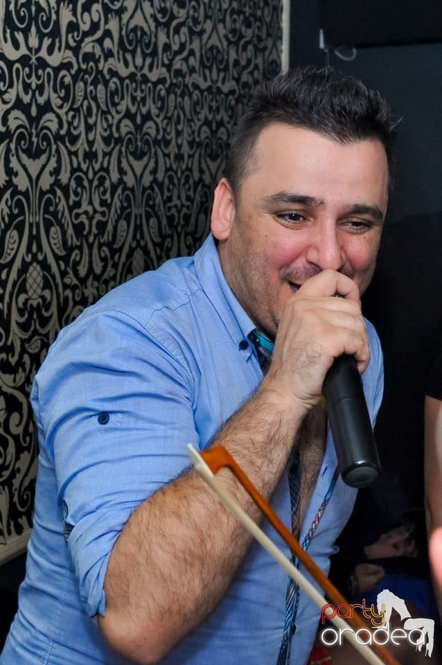 Petrecere cu Blaga şi Liviu Guţă în Life,