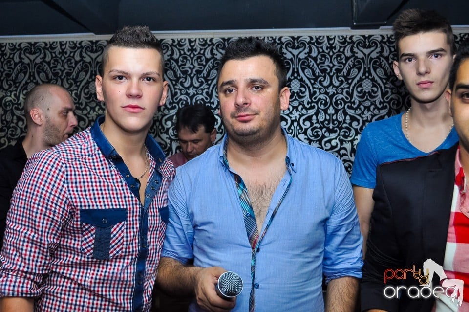 Petrecere cu Blaga şi Liviu Guţă în Life,