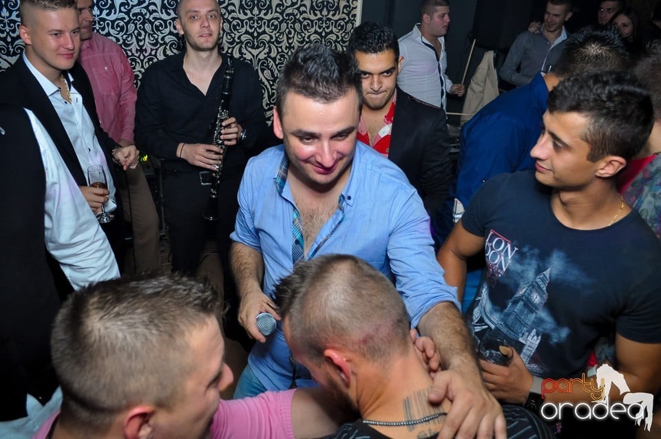 Petrecere cu Blaga şi Liviu Guţă în Life,