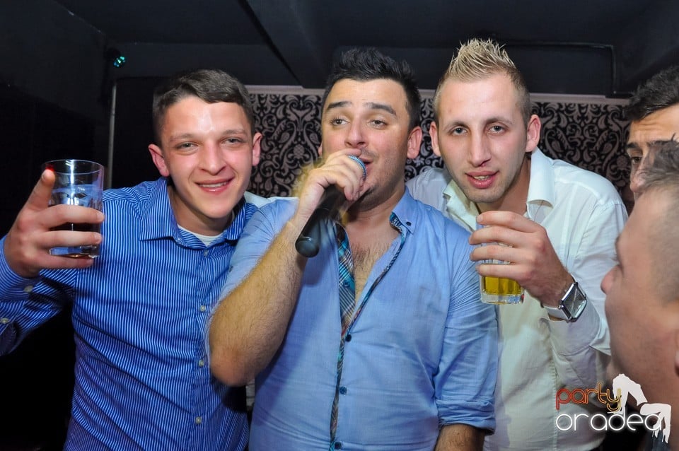 Petrecere cu Blaga şi Liviu Guţă în Life,