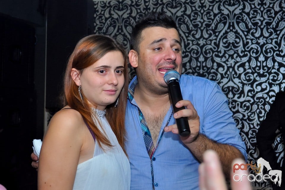 Petrecere cu Blaga şi Liviu Guţă în Life,