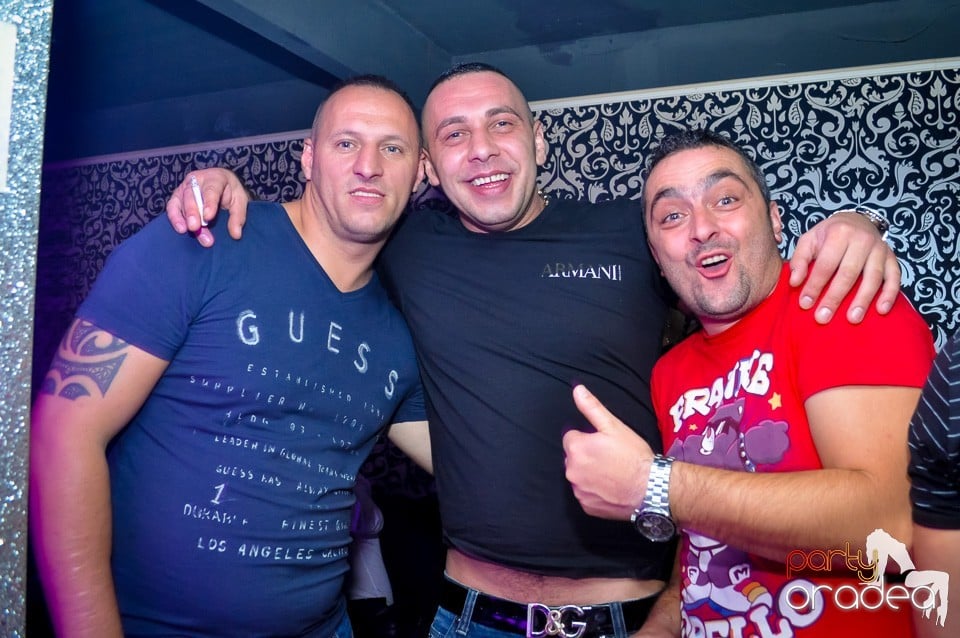 Petrecere cu Blaga şi Liviu Guţă în Life,
