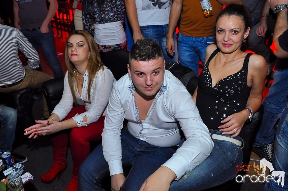 Petrecere cu Blaga şi Liviu Guţă în Life,