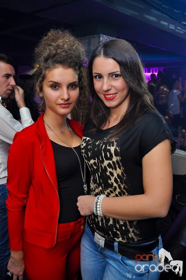 Petrecere cu Blaga şi Liviu Guţă în Life,